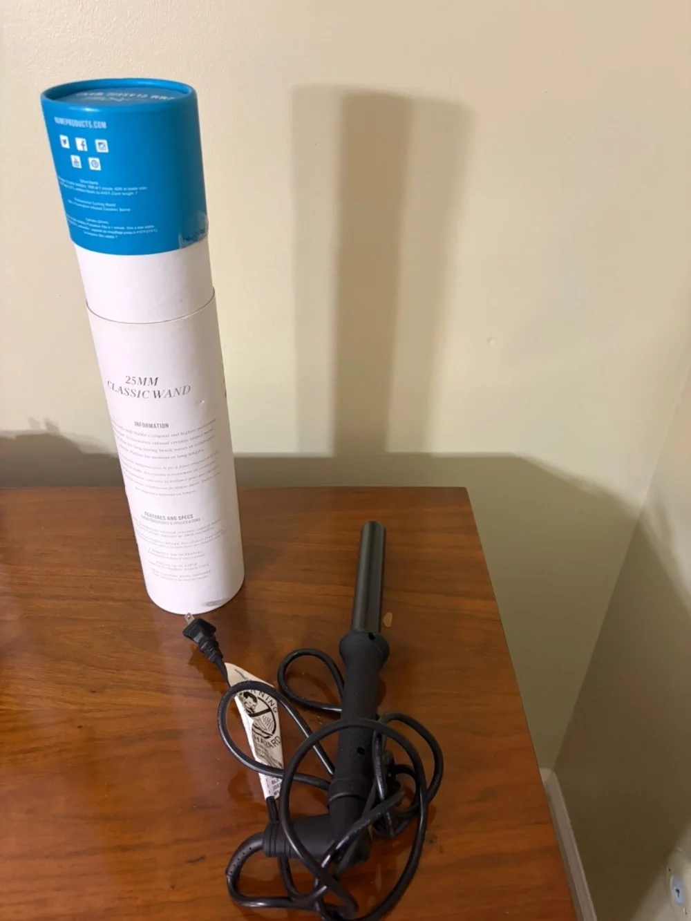 Bundle hot curling iron and brush